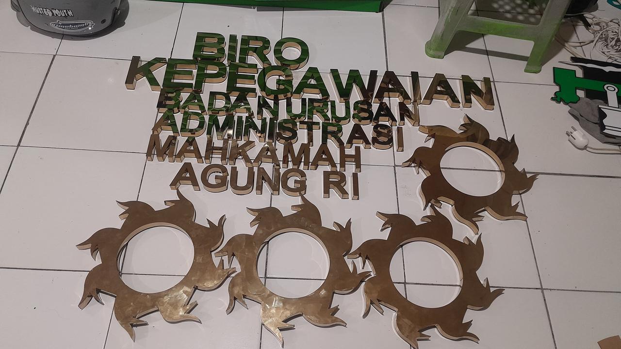 Papan Nama Toko